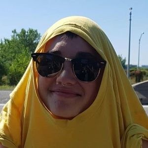 Meet your Posher, Tommly